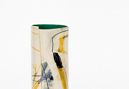 Capriccio Vase, white earthenware, H. 37cm.</br>Photo Christoph Kremtz